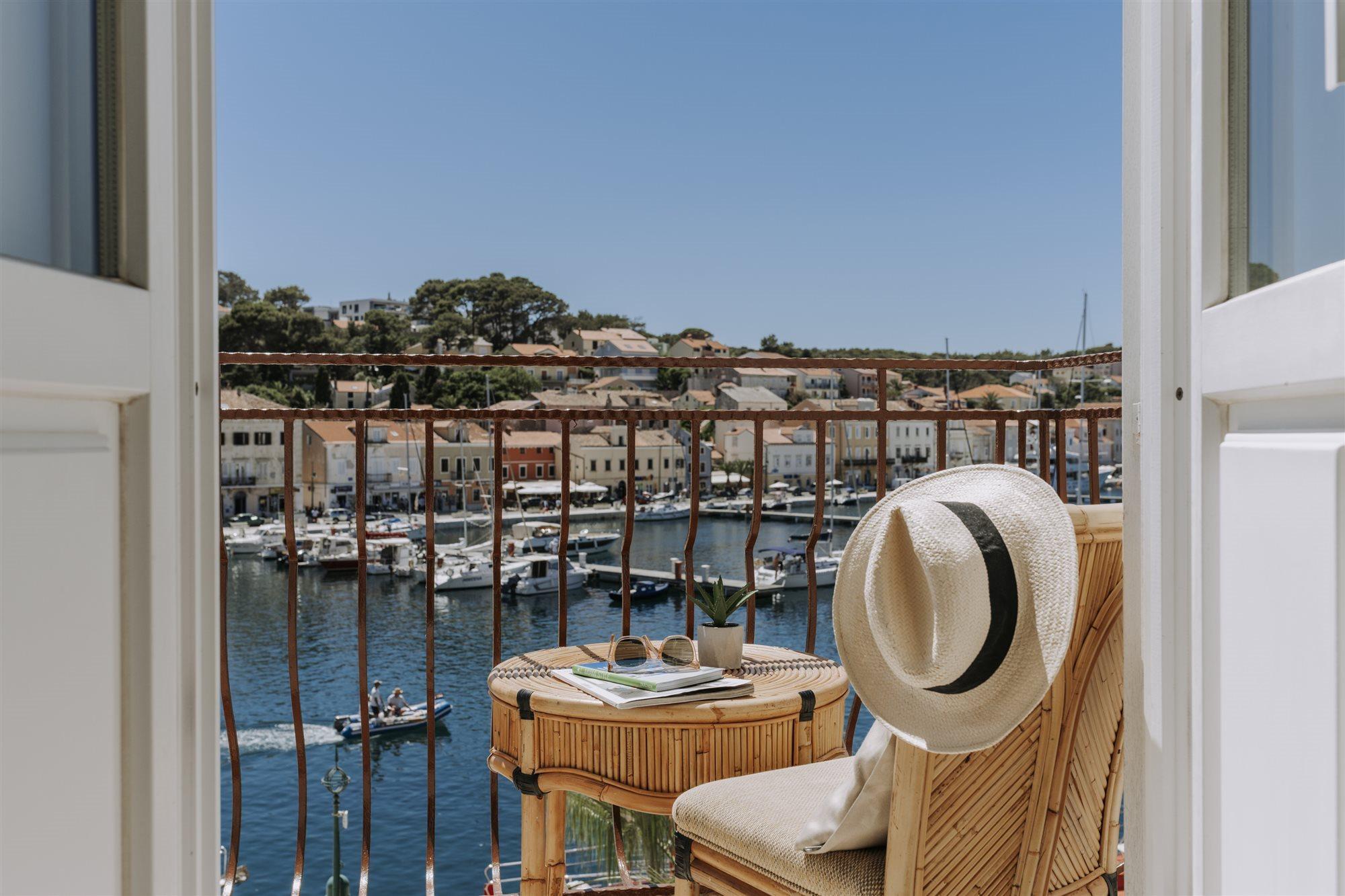 Hotel Apoksiomen Mali Lošinj Dış mekan fotoğraf
